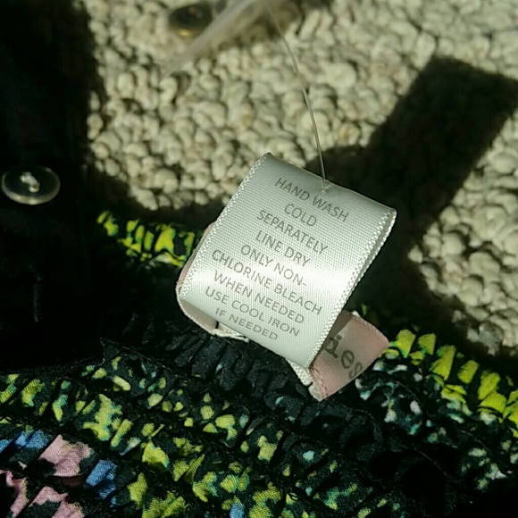 NWT Band of Gypsies Small Vibrant Stretch Crop Top - Picture 3 of 5